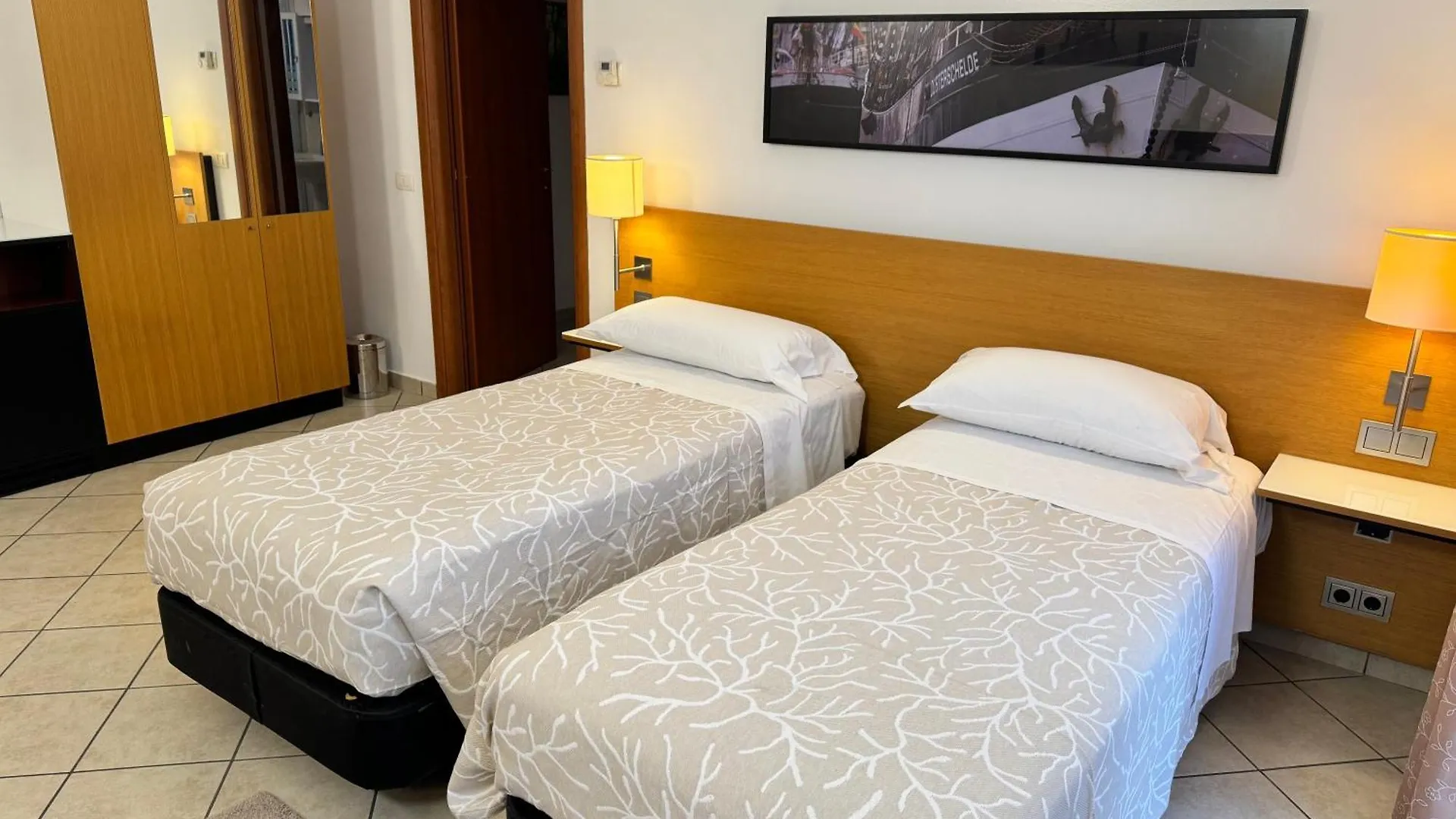 Residence Malpensa Somma Lombardo 0*,  Itálie